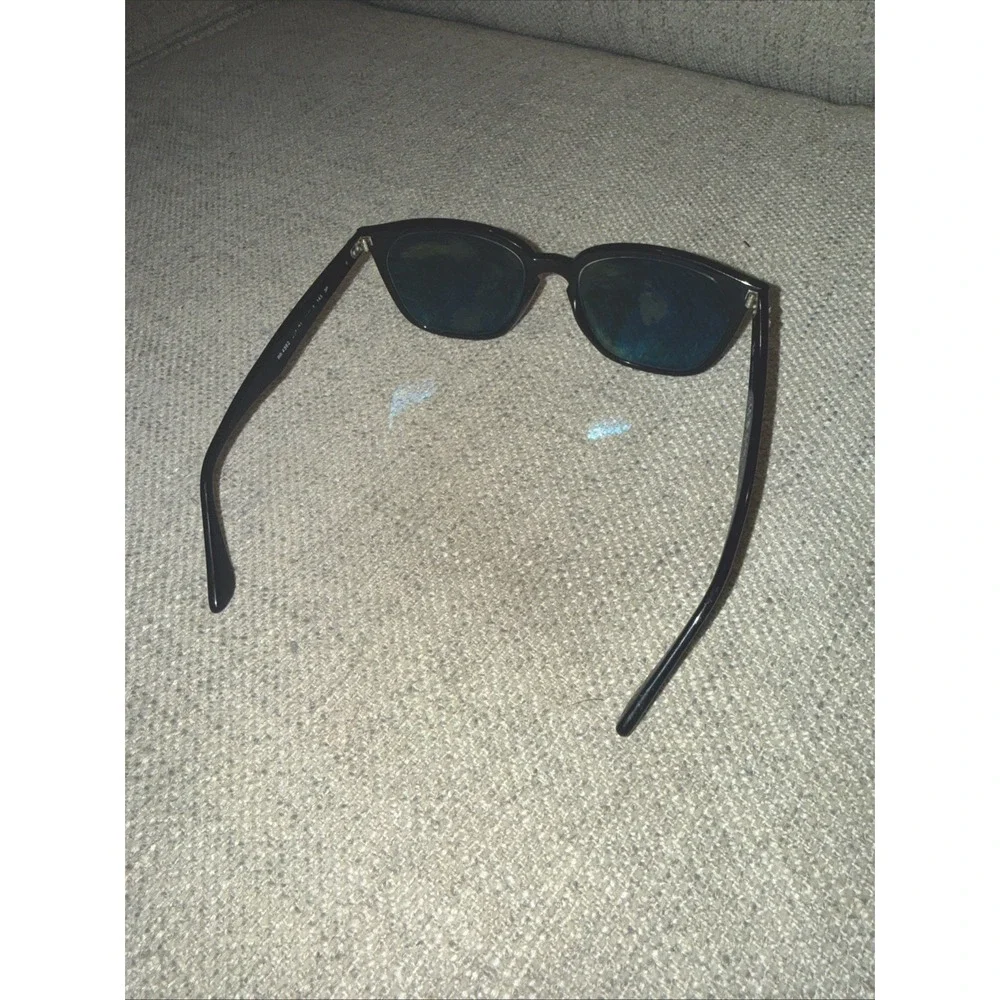 Ray-Ban RR 4362 Polarized Sunglasses  black With Some‎ Scratches On The Lenses